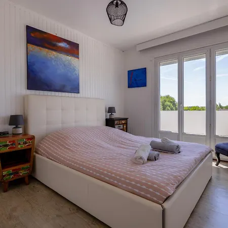 Belle Maison Familiale Avec Piscine Et Jardin Puilboreau
