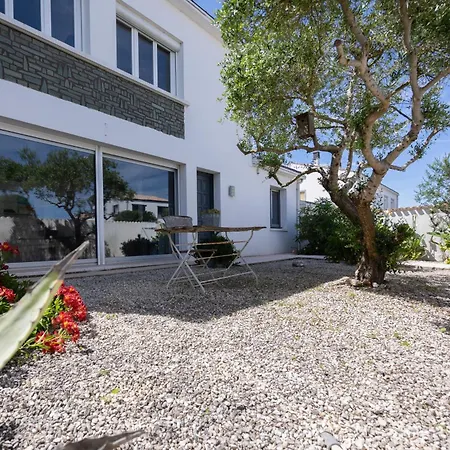 Belle Maison Familiale Avec Piscine Et Jardin Apartment *