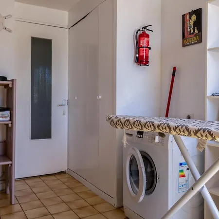 Belle Maison Familiale Avec Piscine Et Jardin Apartment *
