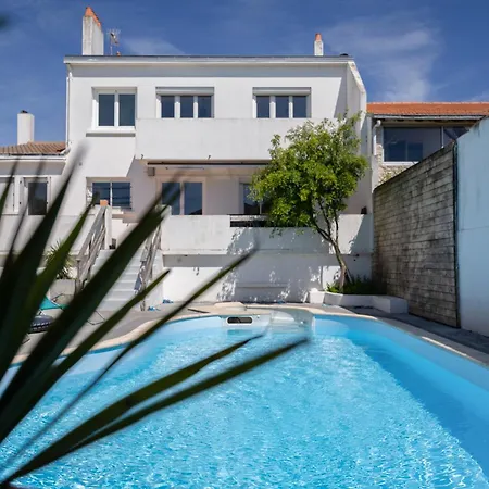 Belle Maison Familiale Avec Piscine Et Jardin *